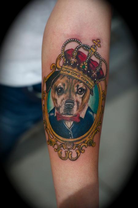 Ryan El Dugi Lewis - Dog Portrait Victorian frame Crown